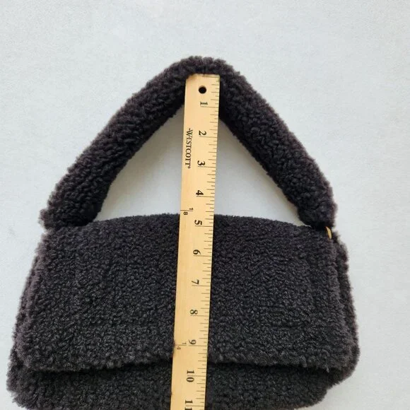 NWT Primark Black Faux Shearling Shoulder Hand Bag Soft Cozy TIk Tok Winter Cute - Picture 10 of 10